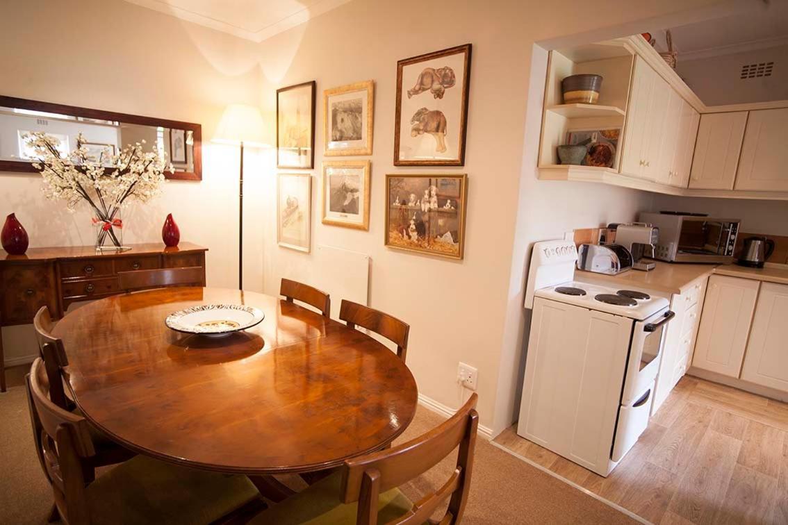 Majini Guesthouse Sweet Valley Екстериор снимка